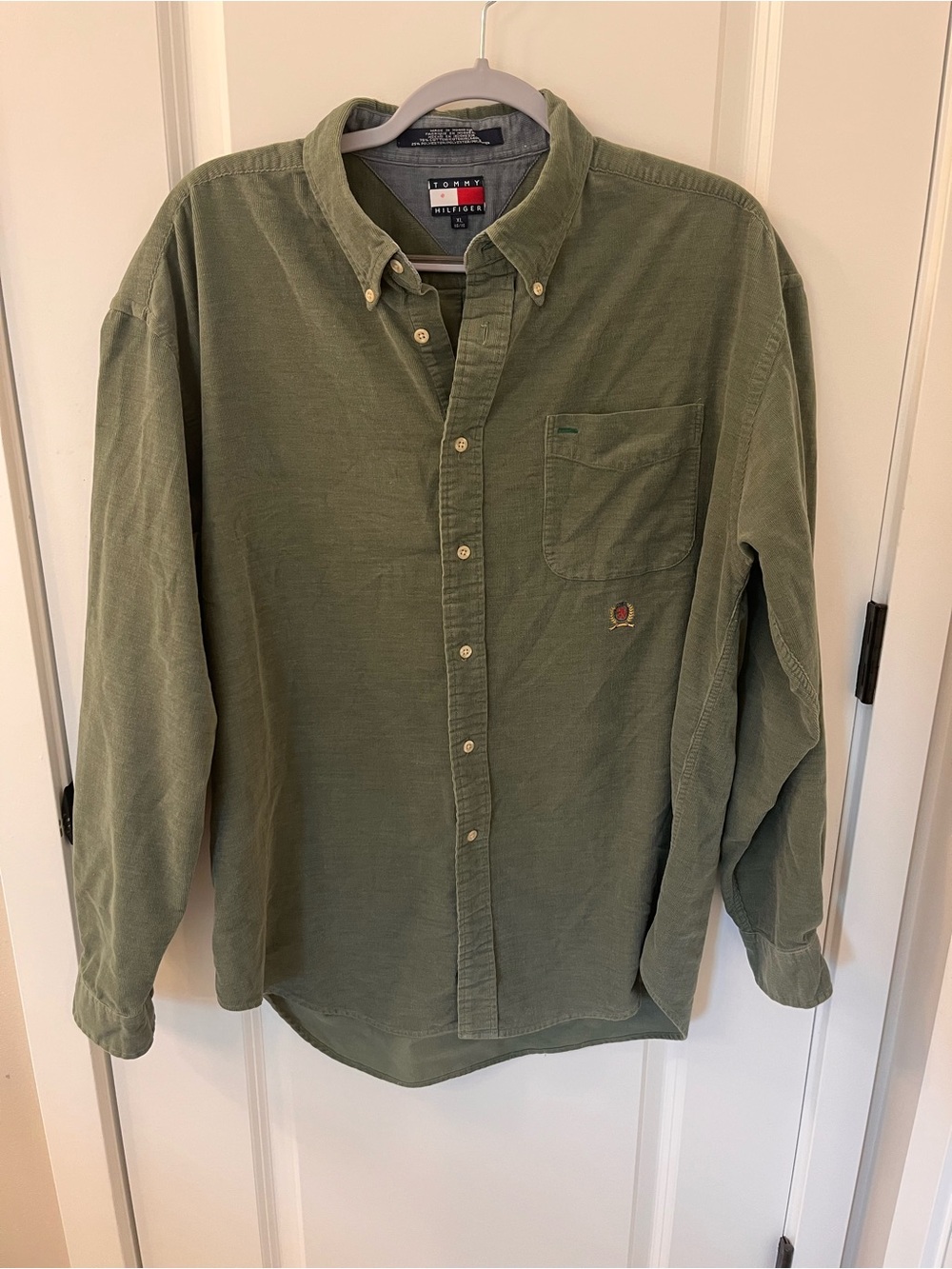 Tommy Hilfiger Men's Olive Green Casual Button-Down Shirt